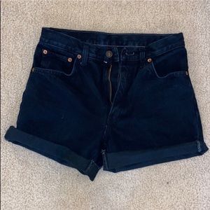 Levi’s high waisted shorts. Size 28